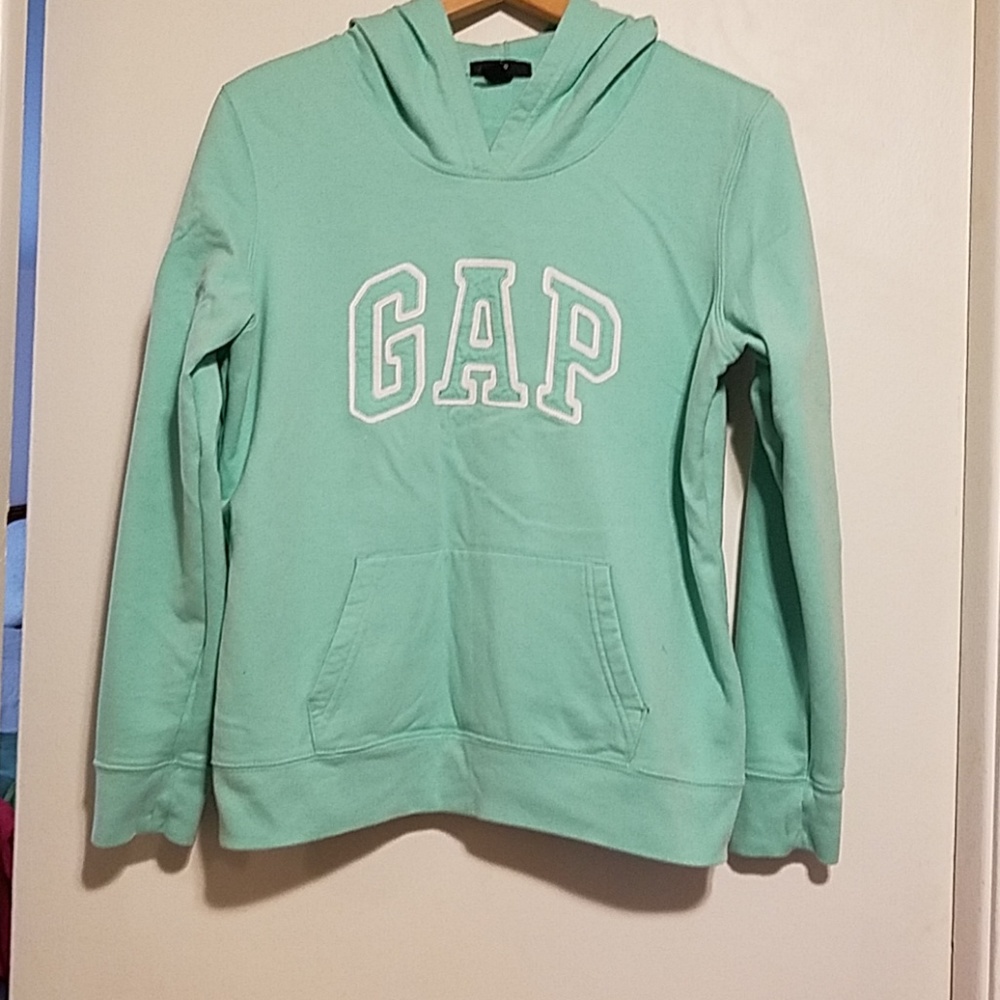 Female Gap sweat Shirt